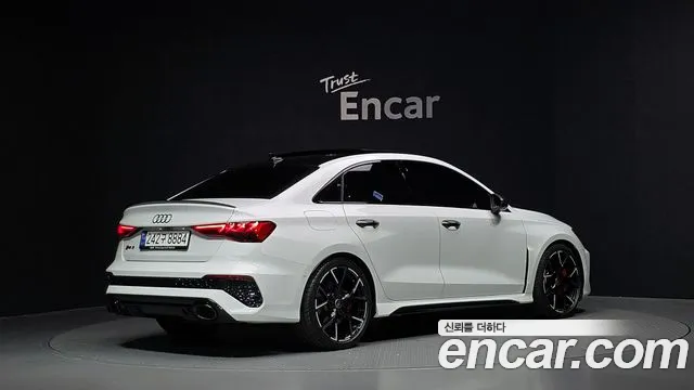 Audi RS3 2023 thumb 2