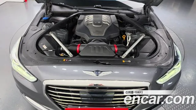 Genesis G90 2016 thumb 6
