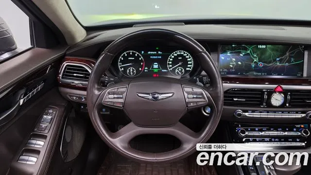 Genesis G90 2016 thumb 12