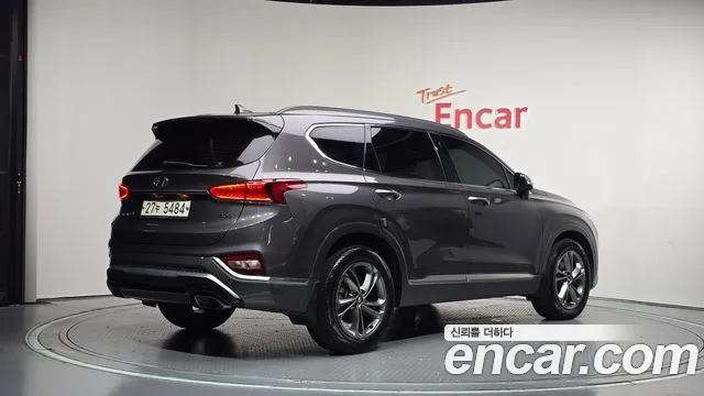 Hyundai Santa Fe 2018 thumb 2