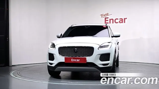 Jaguar E-Pace 2020 thumb 3