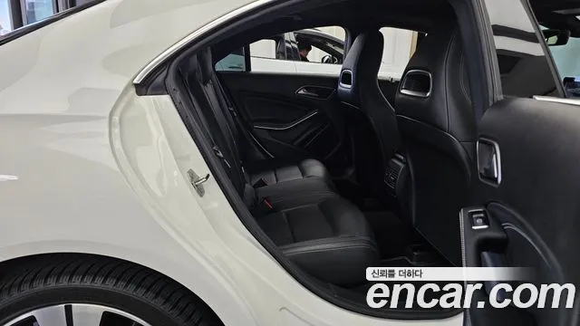 Mercedes-Benz CLA 2018 thumb 11