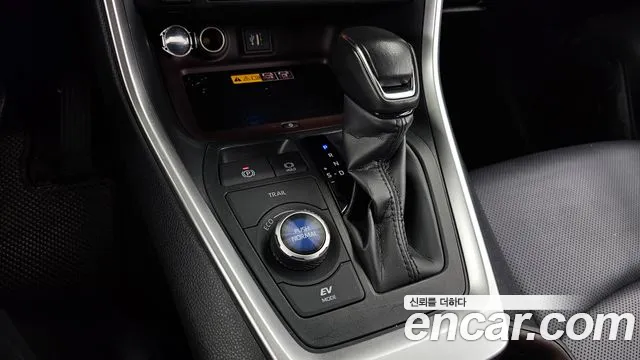 Toyota RAV4 2024 thumb 8