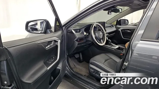 Toyota RAV4 2024 thumb 9