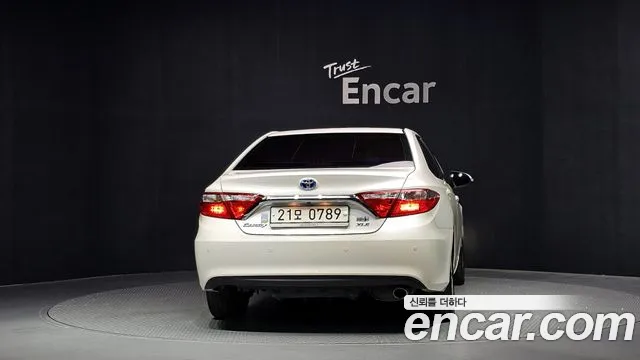 Toyota Camry 2016 thumb 3