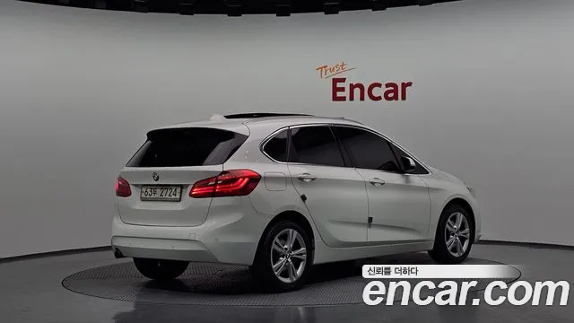 BMW 2-Series 2017 thumb 2