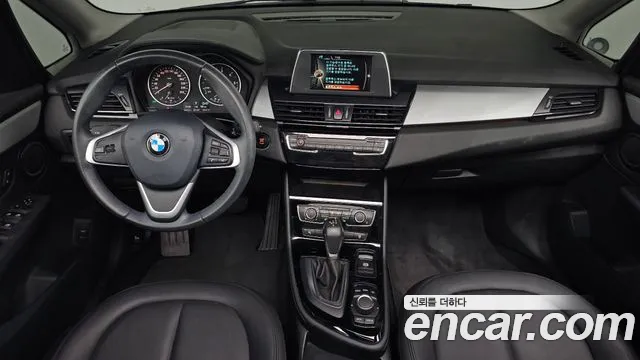 BMW 2-Series 2017 thumb 7