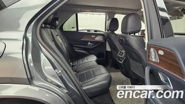 Mercedes-Benz GLE 2020 thumb 12