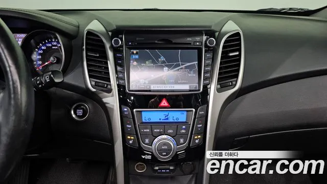 Hyundai i30 2014 thumb 11