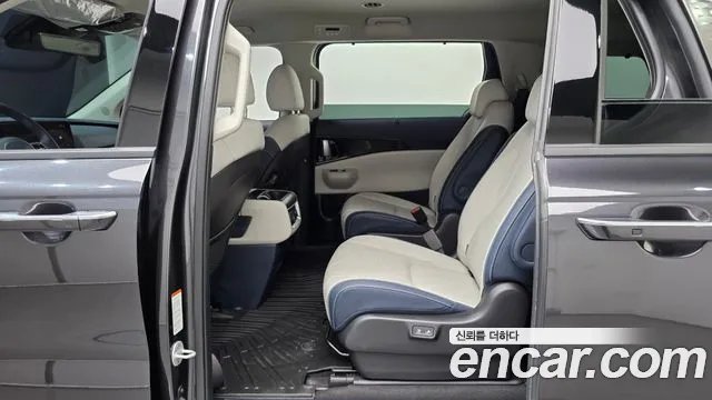 Kia Carnival 2024 thumb 12