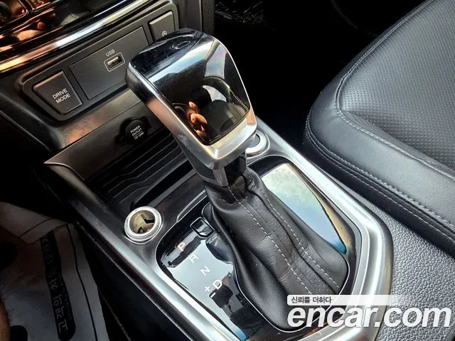 KG_Mobility_Ssangyong TIBOLI 2022 thumb 10