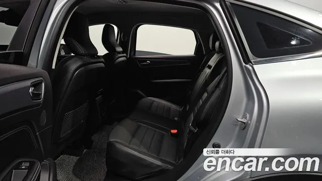 Renault-KoreaSamsung Arkana 2020 thumb 11