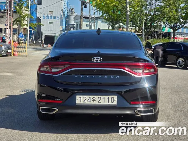 Hyundai Grandeur 2016 thumb 4