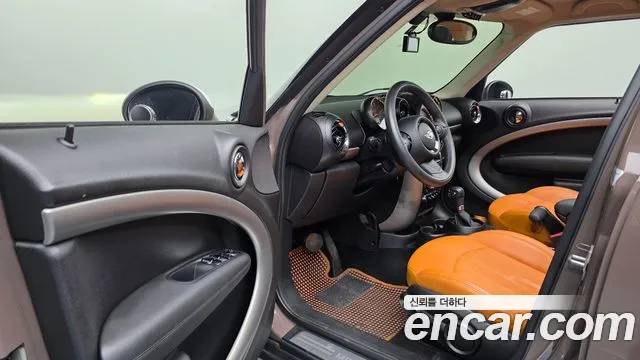MINI Countryman 2014 thumb 9