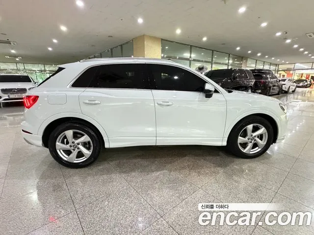 Audi Q3 2020 thumb 5