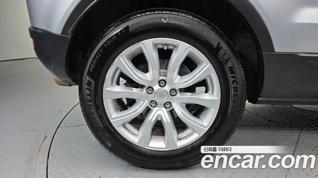 Land Rover Range Rover Evoque 2015 thumb 5