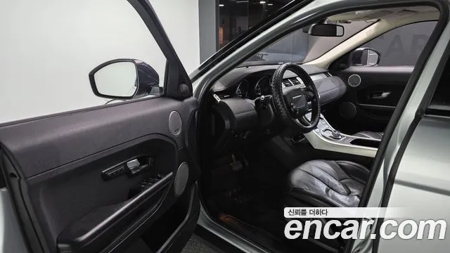 Land Rover Range Rover Evoque 2015 thumb 10