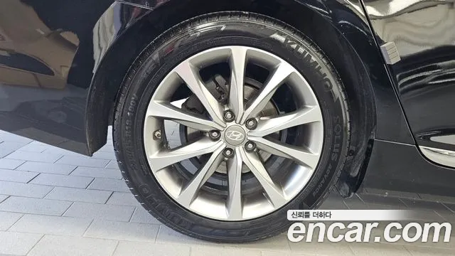 Hyundai Grandeur 2015 thumb 5
