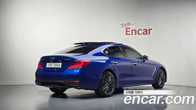 Genesis G70 2018 thumb 2