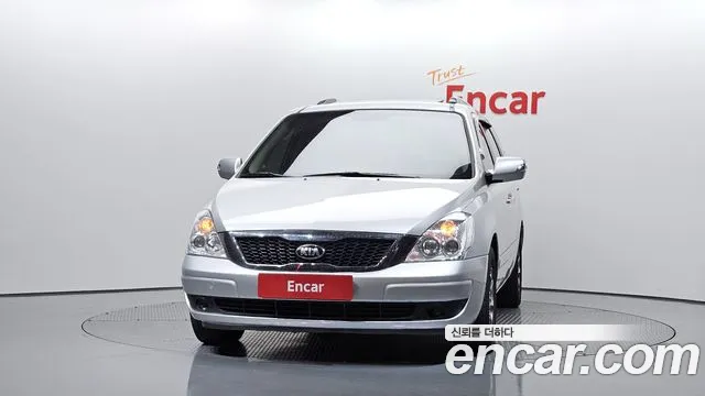 Kia Carnival 2013 thumb 3