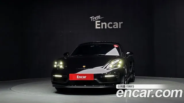 Porsche Cayman 2024 thumb 3
