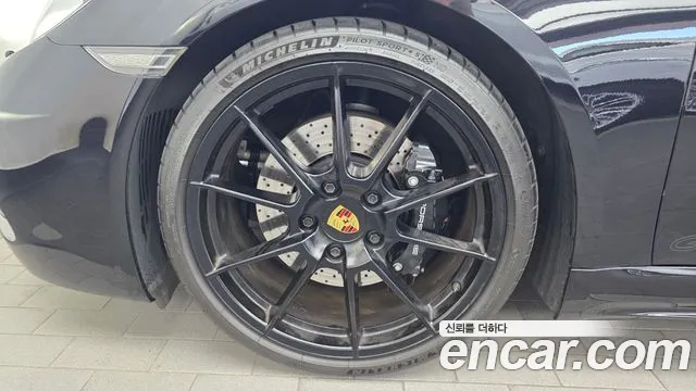 Porsche Cayman 2024 thumb 5