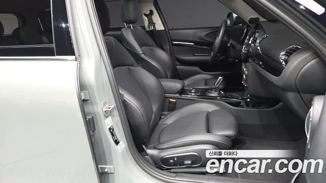 MINI Clubman 2020 thumb 10