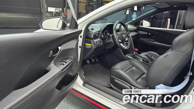 Hyundai Veloster 2019 thumb 10
