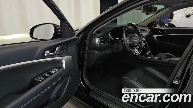 Genesis G70 2022 thumb 10