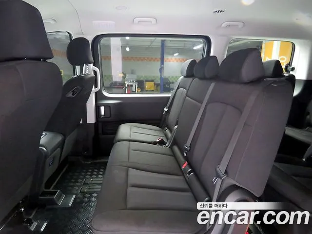 Hyundai Staria 2022 thumb 6