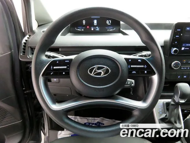 Hyundai Staria 2022 thumb 8