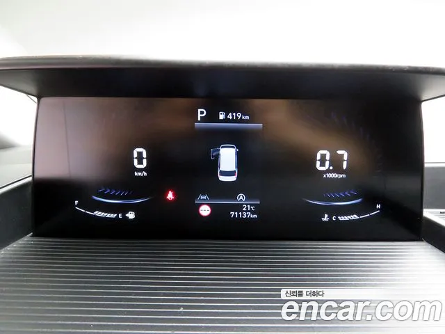 Hyundai Staria 2022 thumb 9
