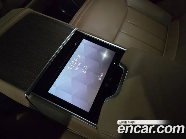 Land Rover Range Rover 2023 thumb 10