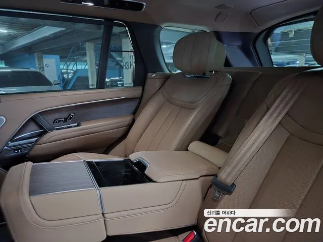 Land Rover Range Rover 2023 thumb 12