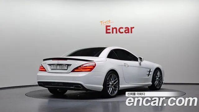 Mercedes-Benz SL-Класс 2015 thumb 2