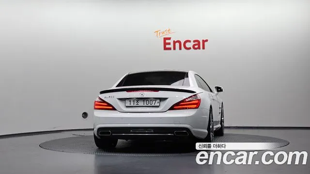 Mercedes-Benz SL-Класс 2015 thumb 4