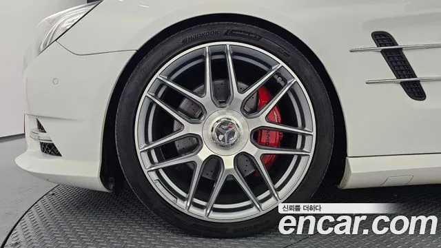 Mercedes-Benz SL-Класс 2015 thumb 5