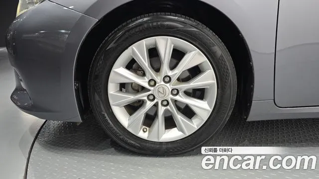 Lexus ES 2014 thumb 4