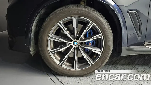 BMW X5 2021 thumb 5