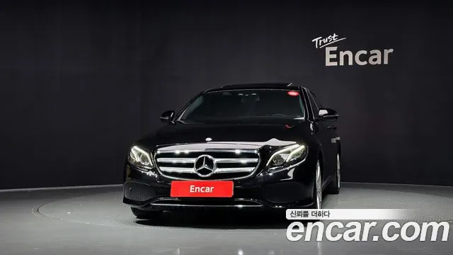 Mercedes-Benz E-Класс 2017 thumb 3