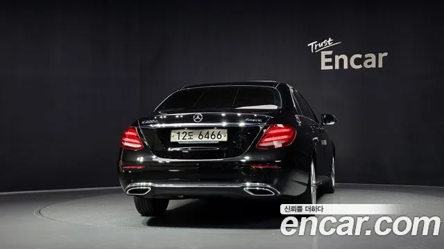 Mercedes-Benz E-Класс 2017 thumb 4