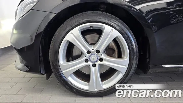 Mercedes-Benz E-Класс 2017 thumb 5