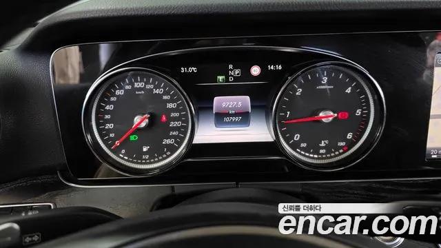 Mercedes-Benz E-Класс 2017 thumb 8