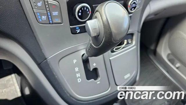 Hyundai Starex 2018 thumb 9