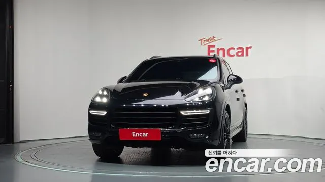 Porsche Cayenne 2015 thumb 3