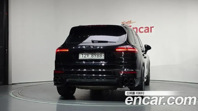 Porsche Cayenne 2015 thumb 4
