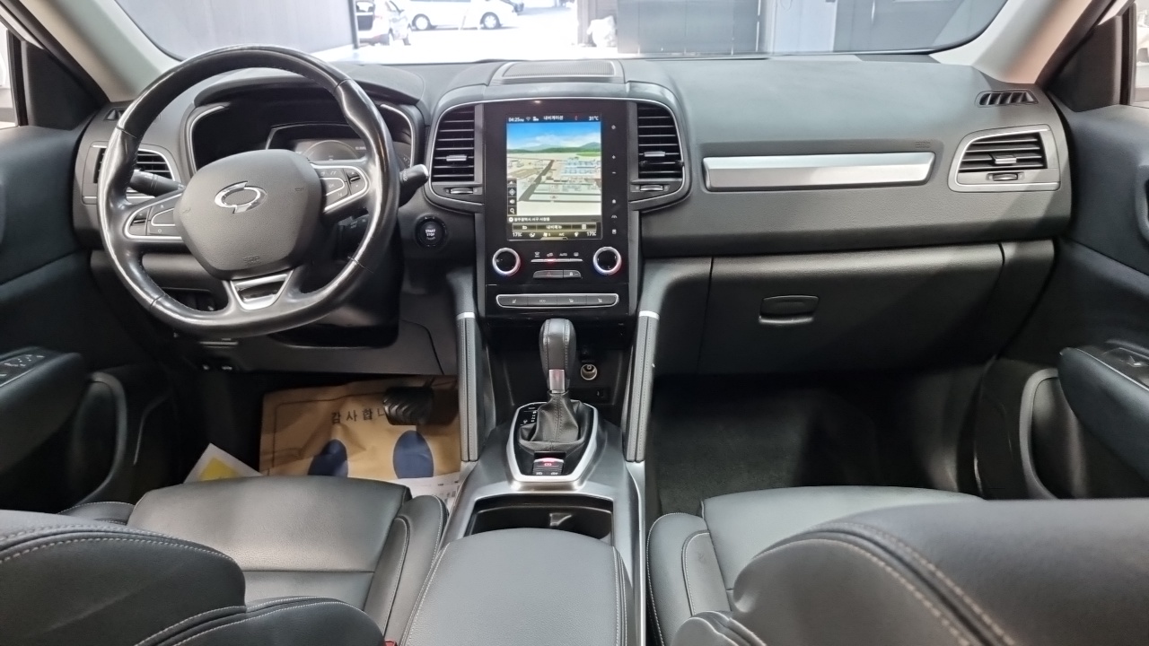 Renault-KoreaSamsung Koleos 2021 thumb 7