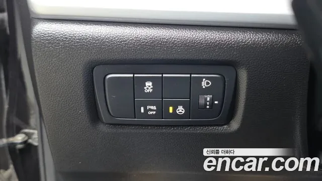 KG_Mobility_Ssangyong KORANDO 2017 thumb 12