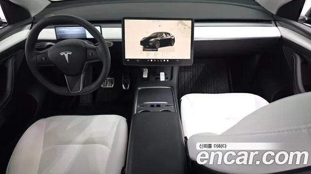Tesla Model Y 2024 thumb 6