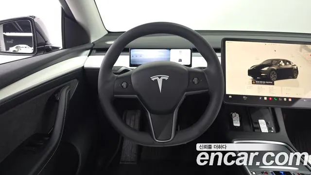 Tesla Model Y 2024 thumb 11